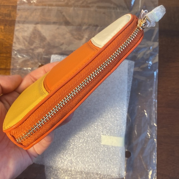 NWT Coach Halloween Candy Corn 5736 Orange Yellow White Leather Zip Coin Pouch - Picture 3 of 9